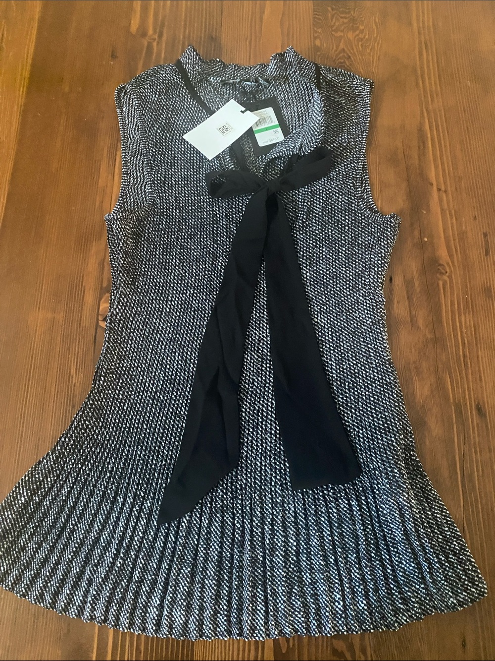 DKNY Black & White Sleeveless Tie-Neck Knit Top